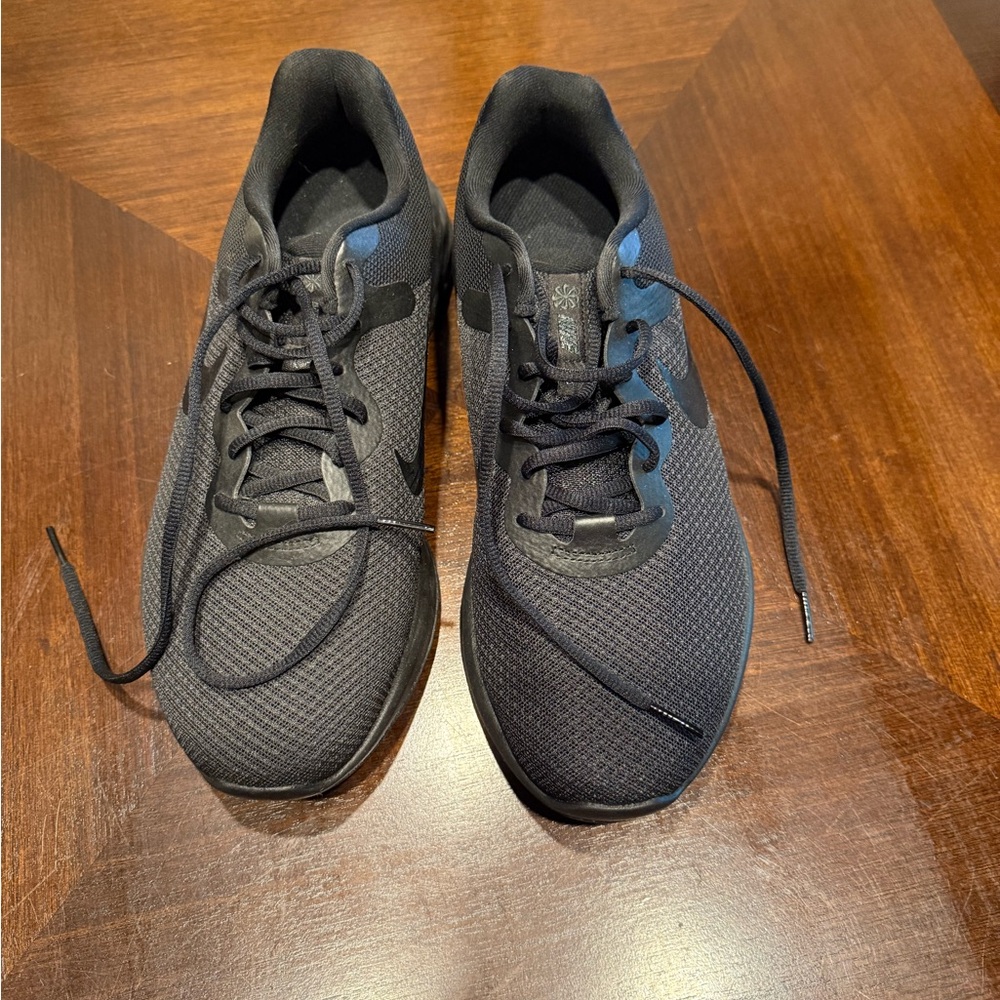 Nike Black Athletic Shoes